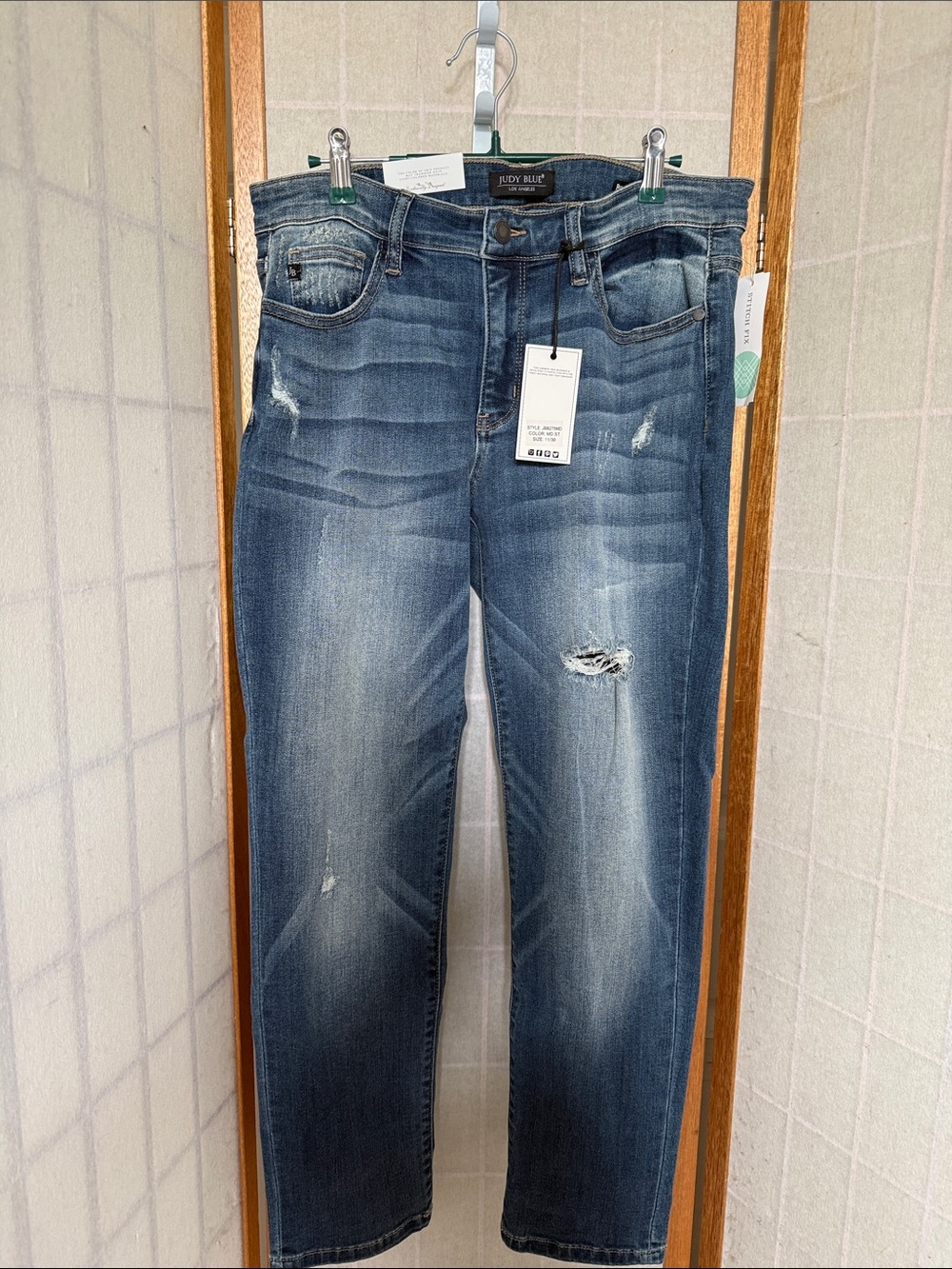 Judy Blue Dark Blue Jerri Boyfriend Distressed Straight Leg Jeans 11/30